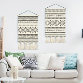 Beige Indian tapestry Verino with geometric patterns